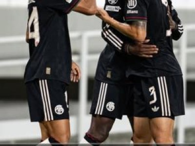 바이에른 파포스 FC 5-1 완파 유럽 축구계 놀라움